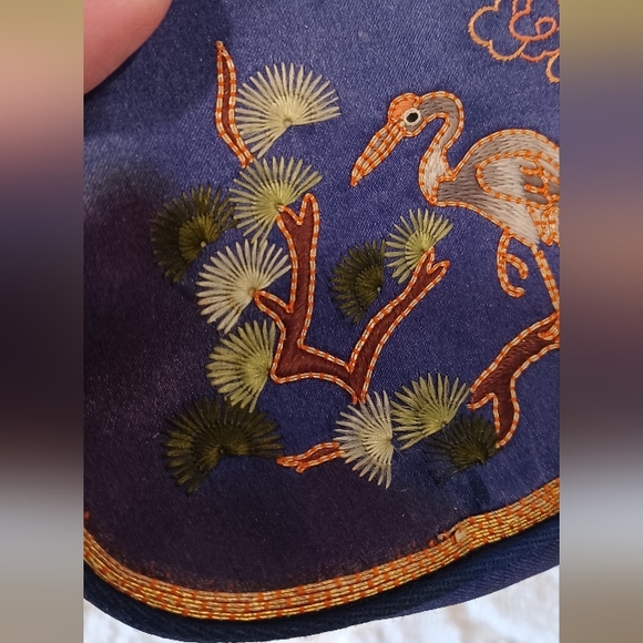 Embroidered Vintage Kiss Lock Coin Purse - Picture 7 of 7